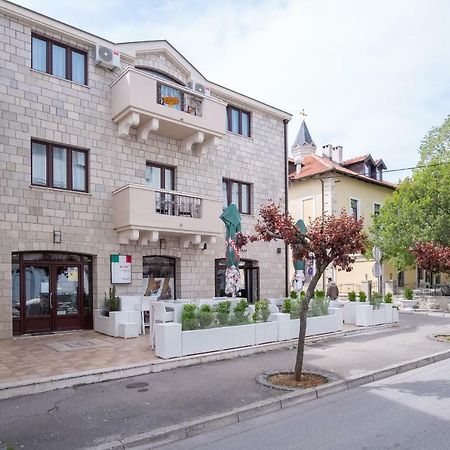 Apartmani Vila Kosa Trebinje Eksteriør billede